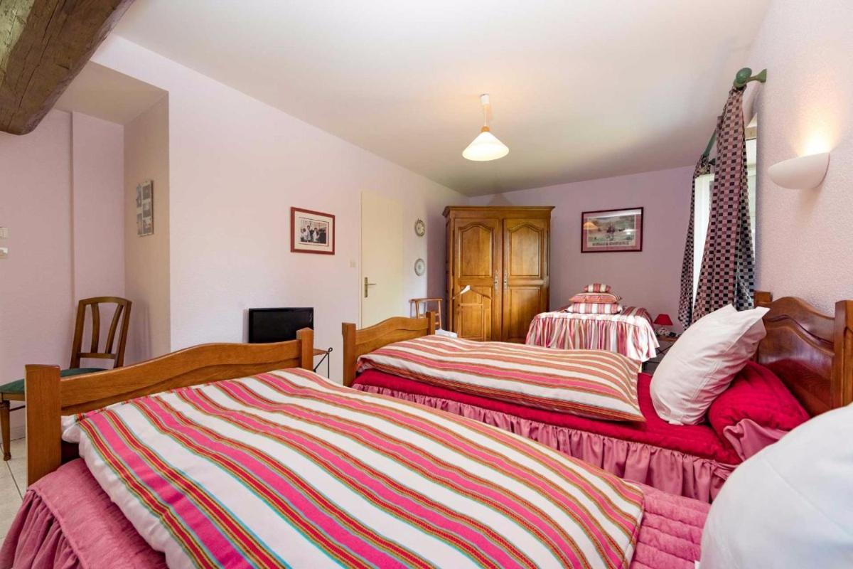Jolie Vache Deguisee En Fleurs, Chambre D'Hote A Soulosse Zimmer foto